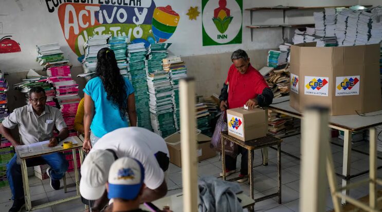 U.S. Threatens Accountability for “Electoral Fraud” in Venezuela